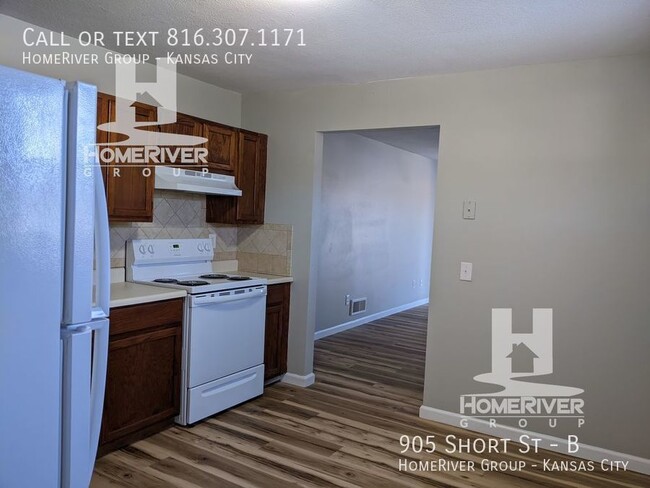 Foto del edificio - Charming Fourplex in Lathrop!