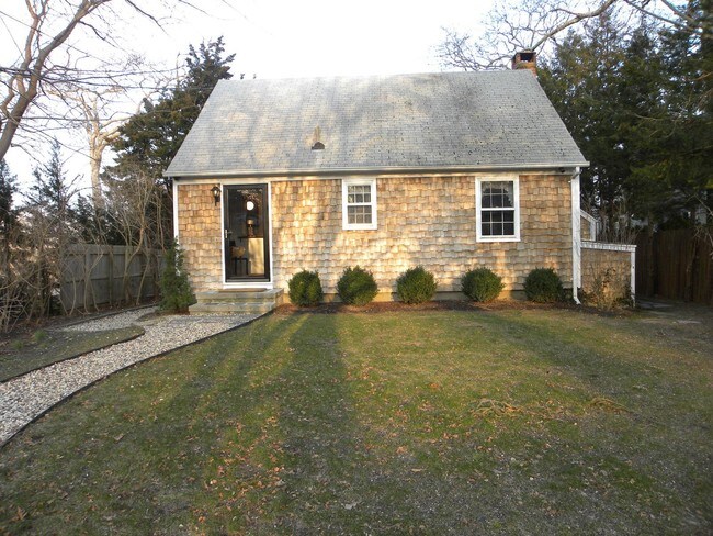 Building Photo - 12 Whalers Walk