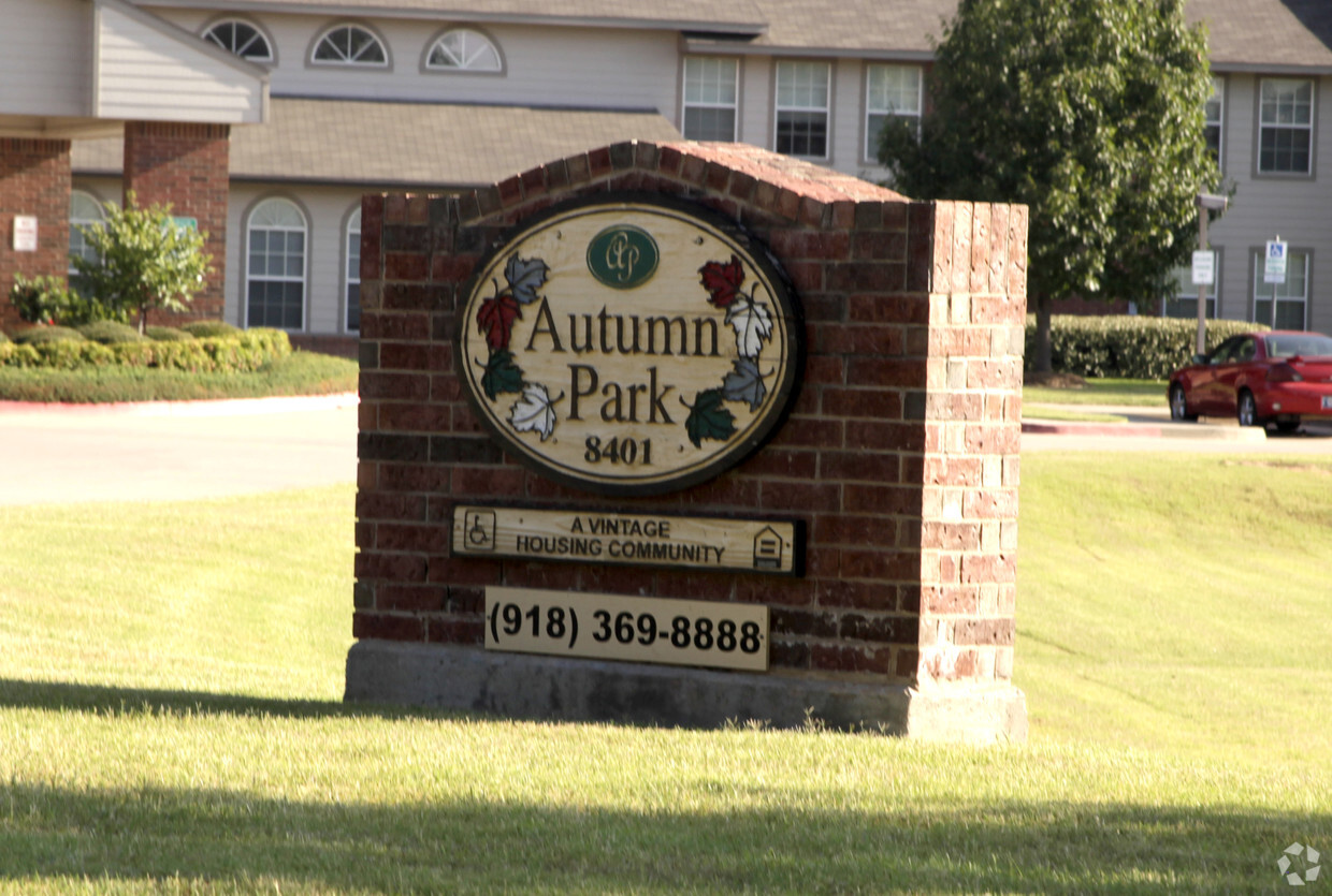 Foto del edificio - Autumn Park