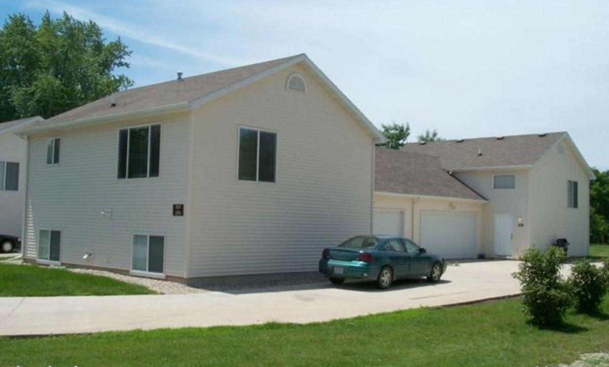 Primary Photo - 3119 Diamond St