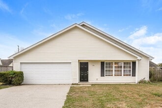 Building Photo - 331 Lake Forest Dr