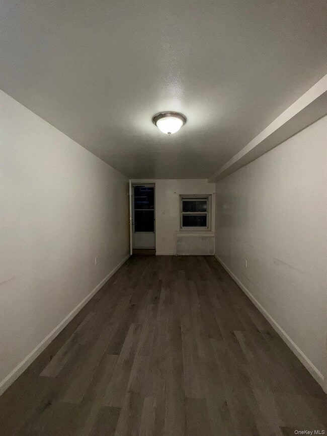 Foto del edificio - 1112 E 81st St
