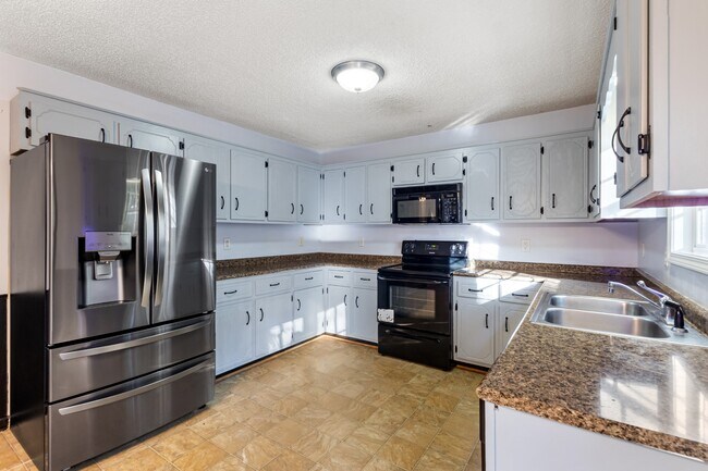 Foto del edificio - 2627 Elkmont Dr
