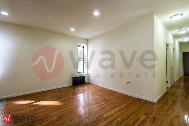 Building Photo - 241 W 108th St