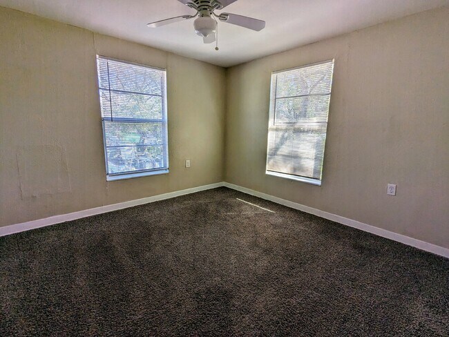 Foto del edificio - "Charming 3 Bed Duplex for Rent in Jackson...