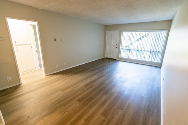 Foto del interior - 18400 Prairie Street