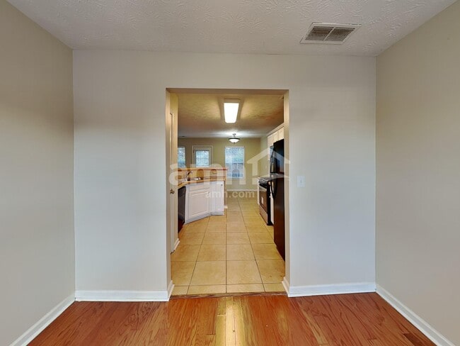 Foto del edificio - 3114 Golfe Links Ct