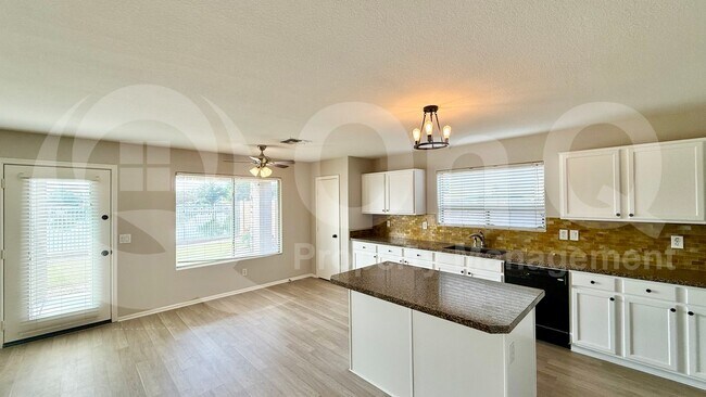 Foto del edificio - 10975 W Sheridan St
