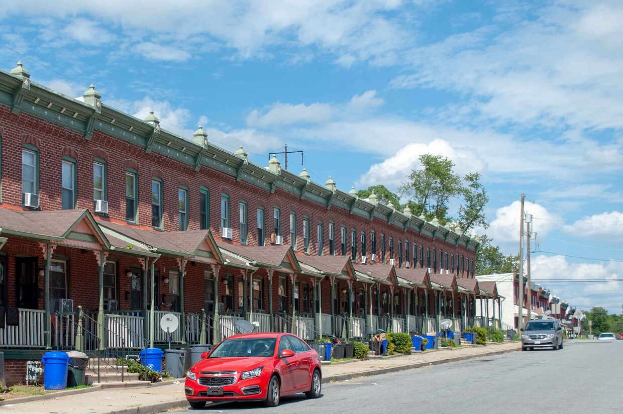 Building - Penn Street Apartments