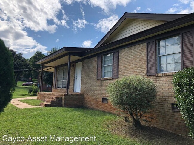 Building Photo - 3 br, 1.5 bath House - 3525 2nd Ave