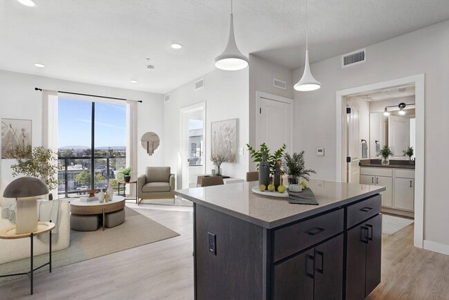 Building Photo - The Hendrey