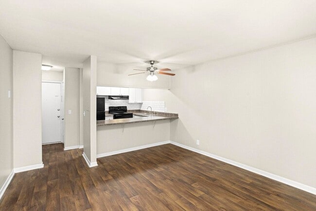 Interior Photo - Belmont Place