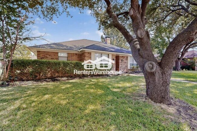 Foto del edificio - Completely Refreshed Plano Home Ready for Move In Large Lot