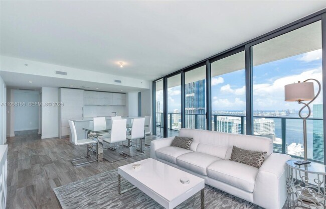 Foto del edificio - 1300 S Miami Ave
