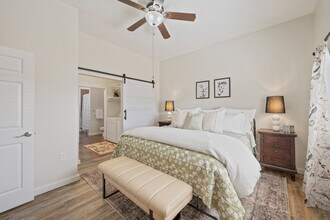 Building Photo - 6166 Imperial Loop Dr