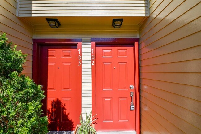 Building Photo - 2120 El Paseo St