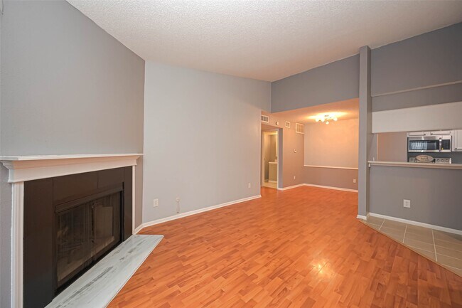 Building Photo - 2120 El Paseo St