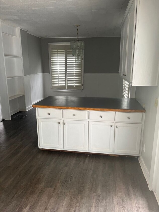 Foto principal - Spacious 3-Bedroom Rental in Mt. Vernon!