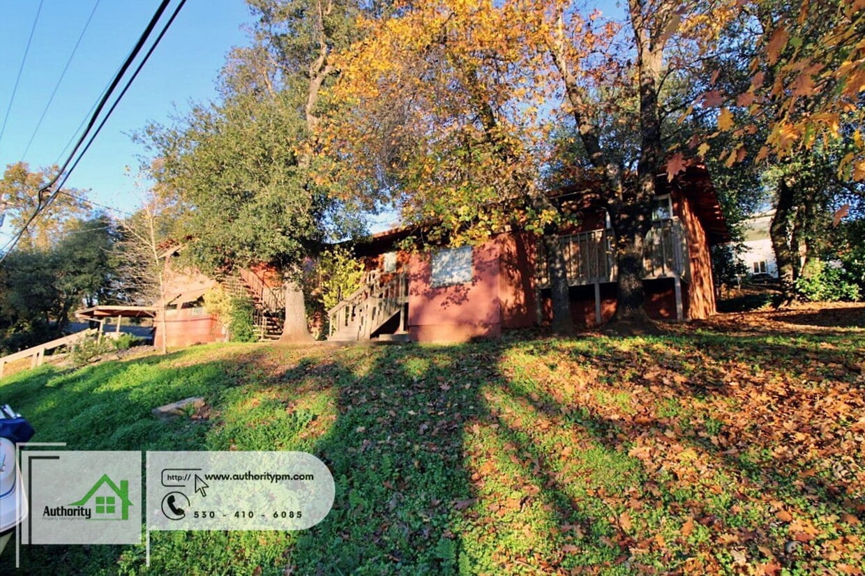 Building Photo - 1531 Mussel Shoals Ave