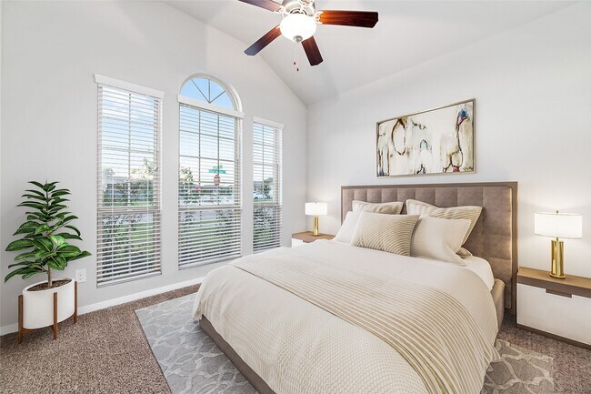 Foto del edificio - 5138 Royal Jasmine Pl