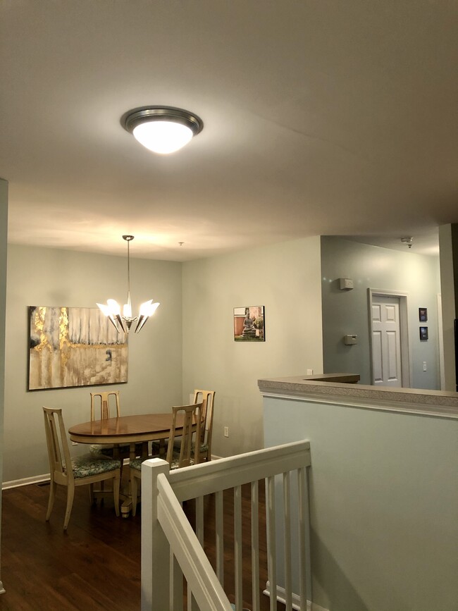 Dining area - 1123 Freesia Ct