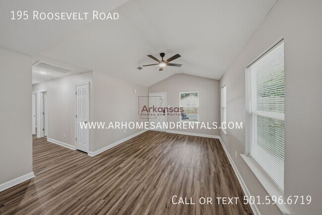Foto del edificio - 195 Roosevelt Rd