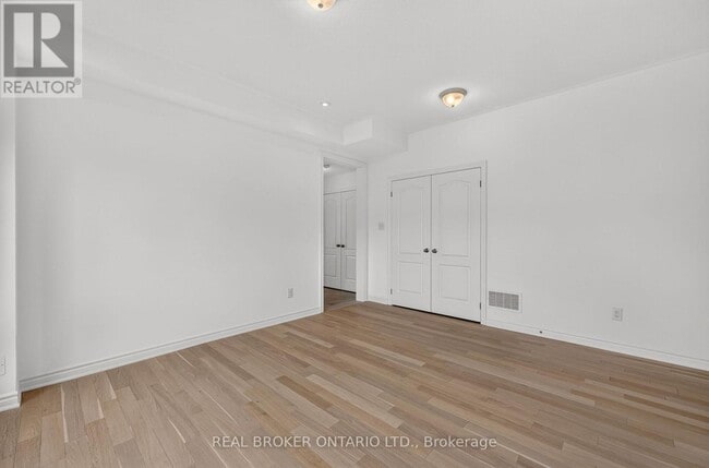 Building Photo - 139 Marina Village Dr