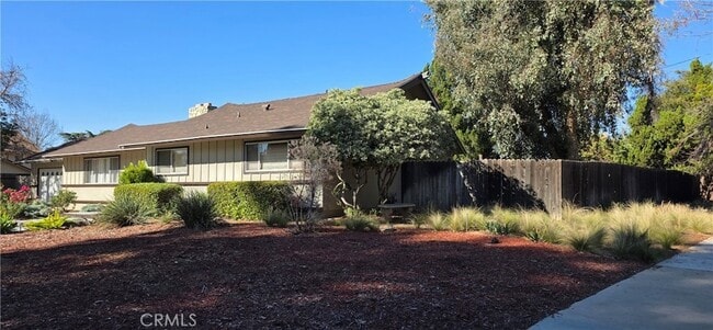 Photo - 129 Sunridge Way House