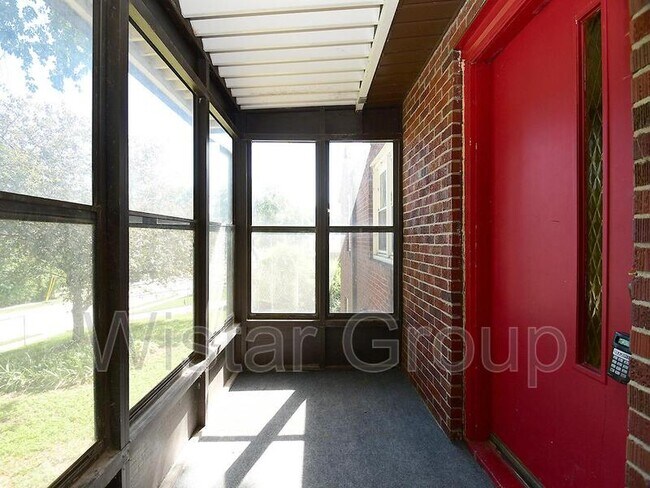 Foto del edificio - 5631 Sprague St