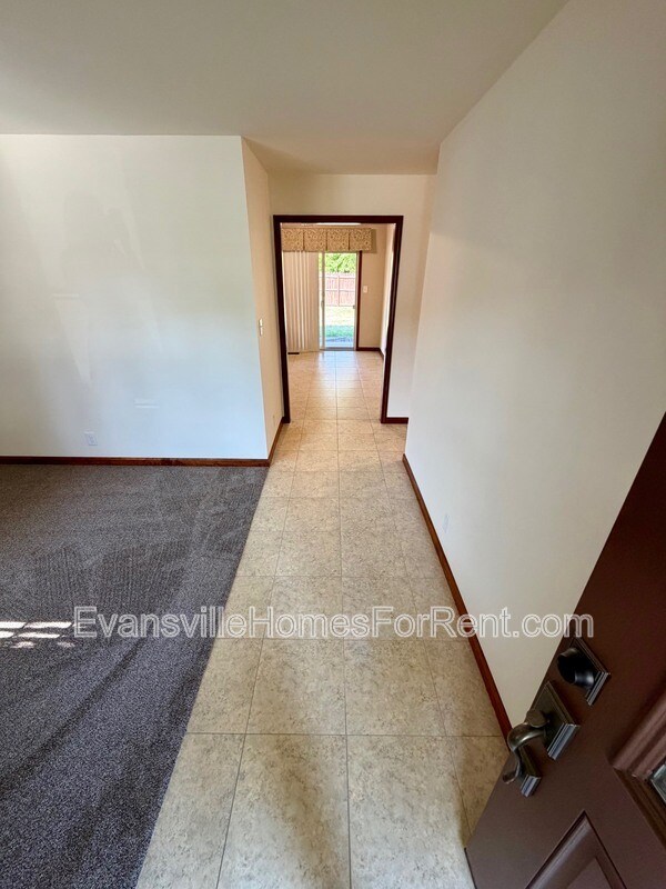 Building Photo - 1724 N Colony Dr