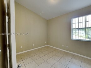 Building Photo - 741 SW 148th Ave