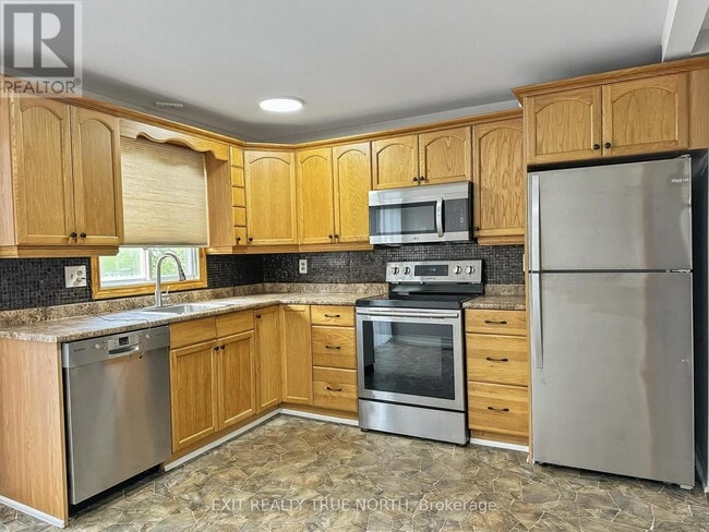 Building Photo - 71 Hickling Trail