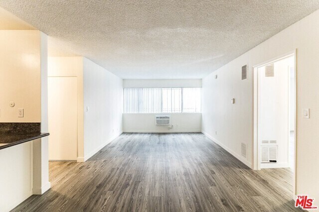 Foto del edificio - 510 Normandie Ave