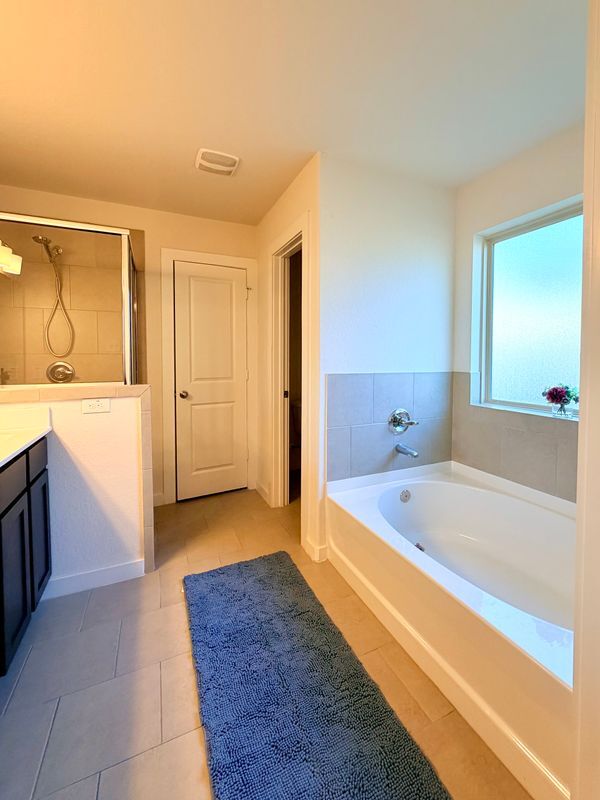 Building Photo - 6807 Bardsdale Ct