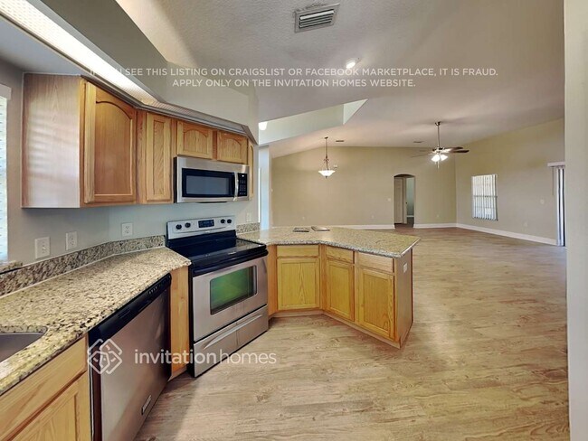 Foto del edificio - 4460 Treasure Cay Rd