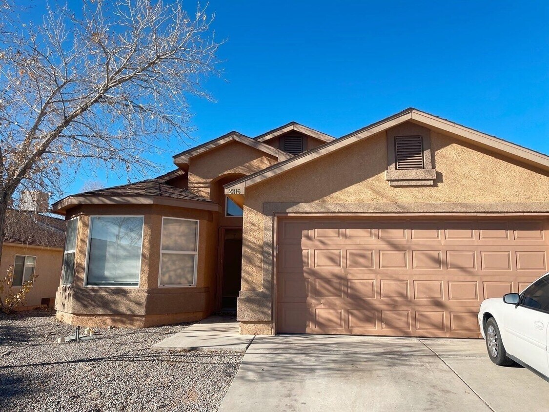 Primary Photo - 2315 Iron Gate Trail SW