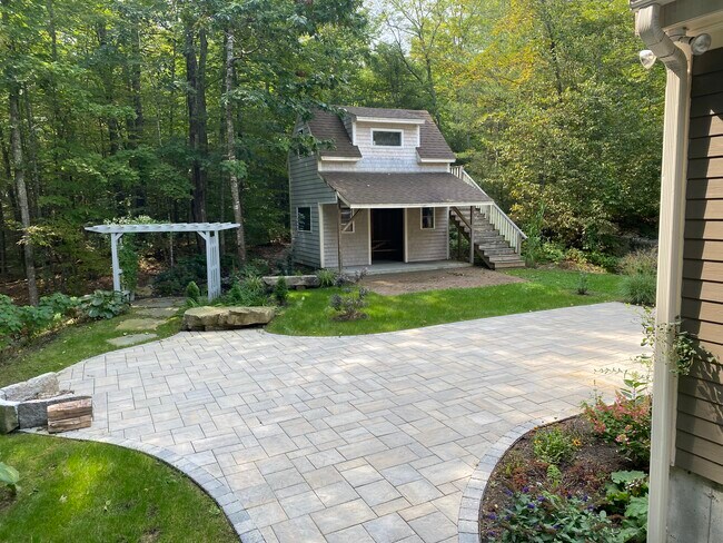 Foto del edificio - 18 Winter Hills Ln