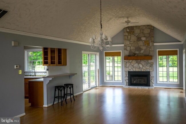 Building Photo - 206 Prospect Bay Dr W