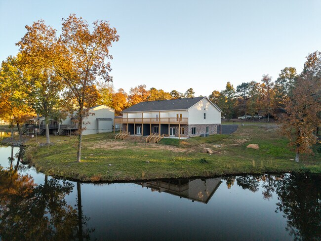 Foto del edificio - 167 Pebble Beach Pl