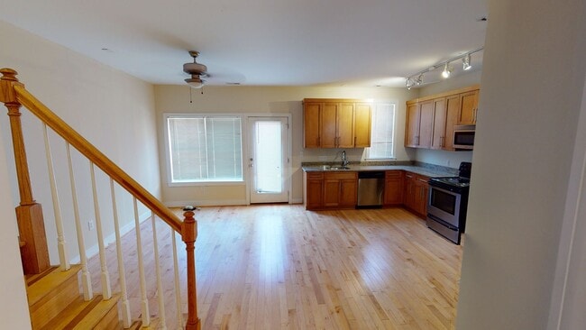 Building Photo - 3014 Patterson Ave