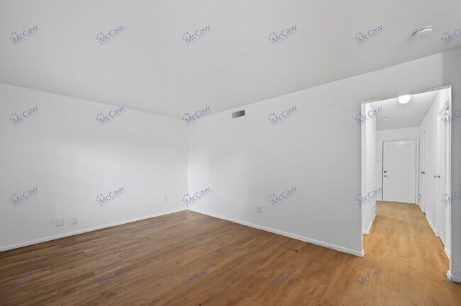 Foto del edificio - 616 Moore St