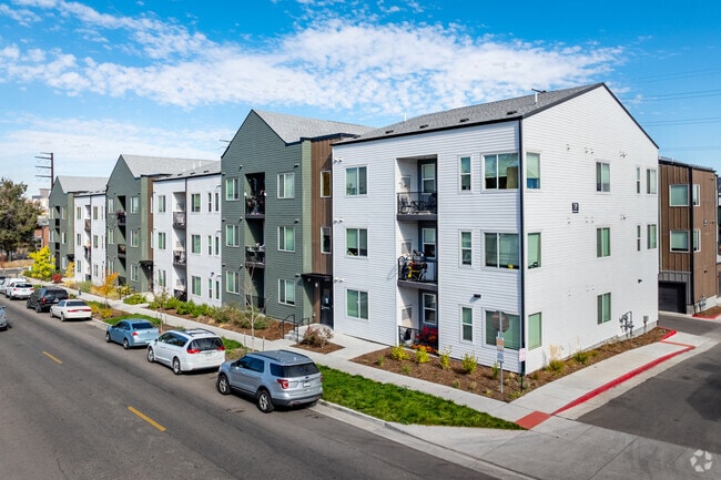 Building Photo - Pascal Gardens Apartments