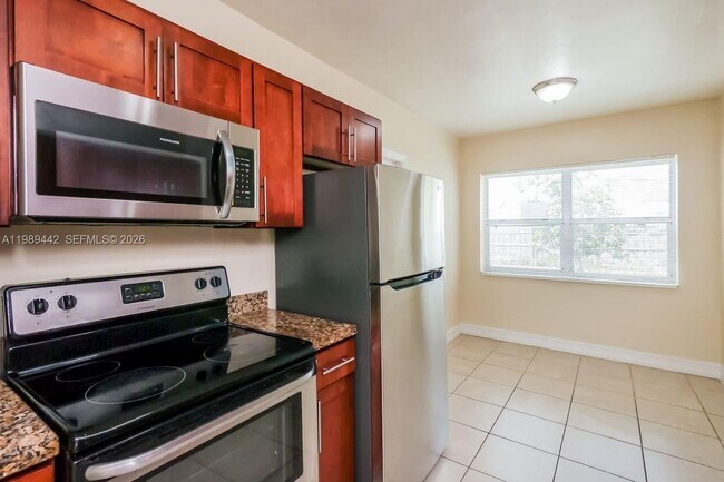 Foto del edificio - 1511 NE 205th Terrace