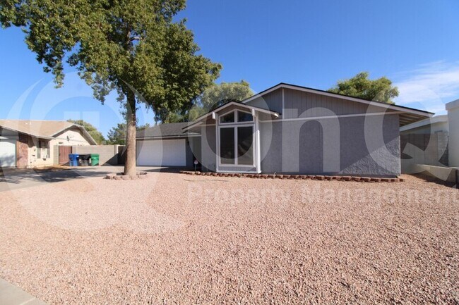 Foto del edificio - 2938 E Concho Ave