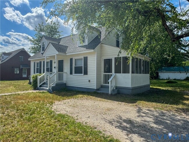 Building Photo - 525 E Cawson St