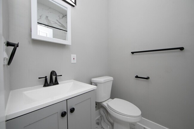 Building Photo - Brand New 1 Bed/1 Bath Apartment on Broadway Avenue in Camden!