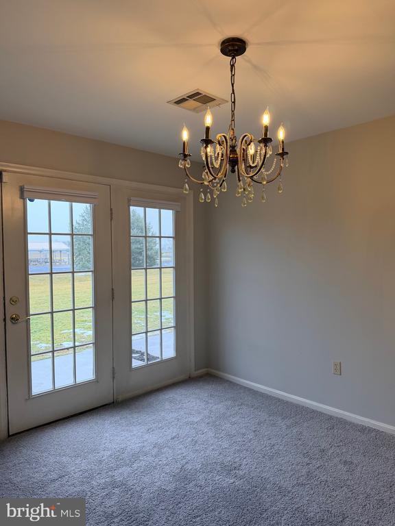 Foto del edificio - 156 Sparrow Rd