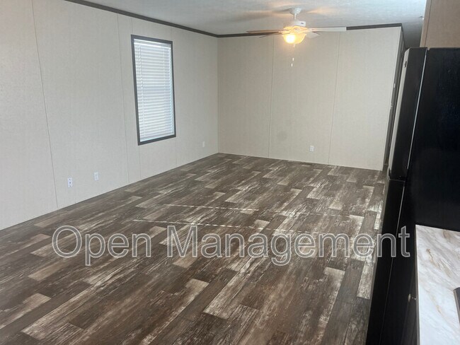 Building Photo - 1101 3rd Ave E