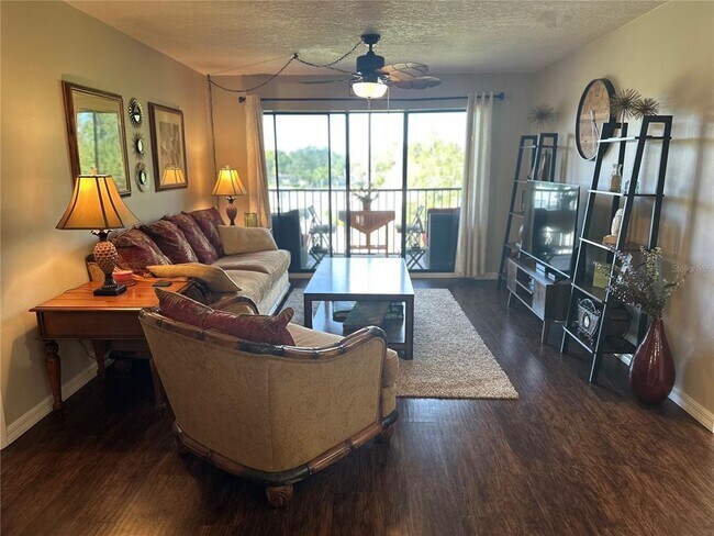 Foto del edificio - 6116 43rd St W