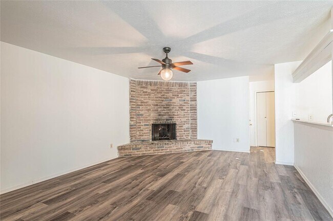 Building Photo - 22739 Melham Ln